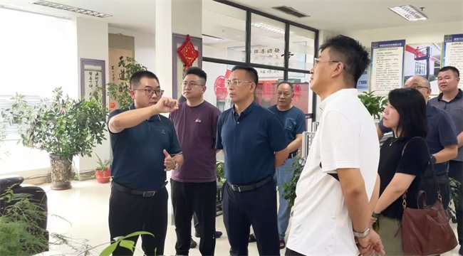 堆垛机安博体育功能入口