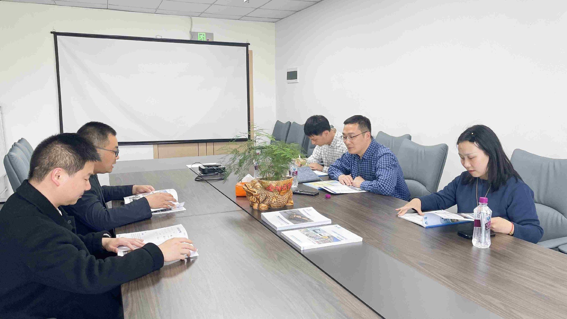 穿梭车立体库安博官方登录入口安博新人权益